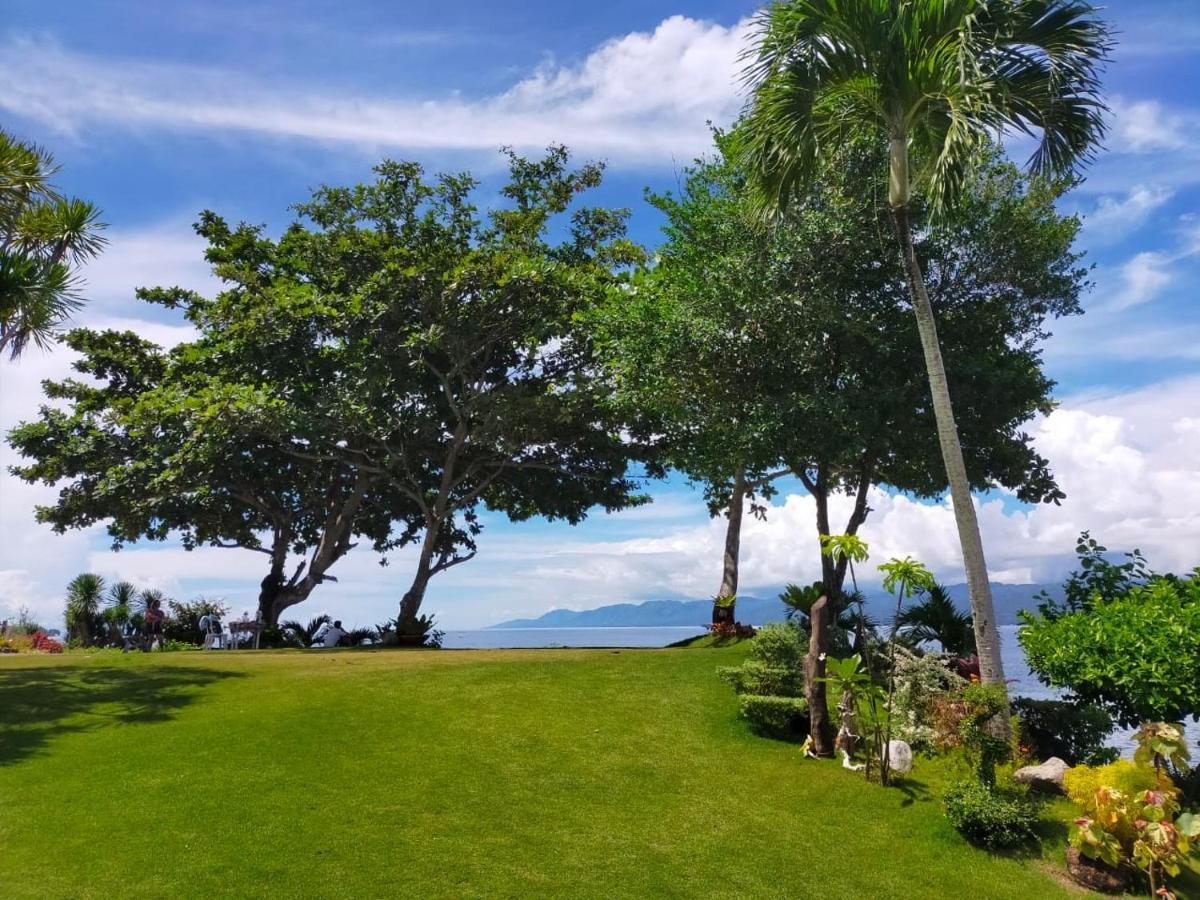 Wuthering Heights Bed & Breakfast By The Sea Dumaguete City Exterior photo